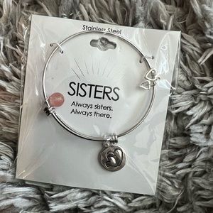 Silver “Sisters” bracelet - new